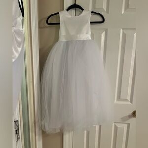 White, satin and tulle Flower girl dress. Size 10